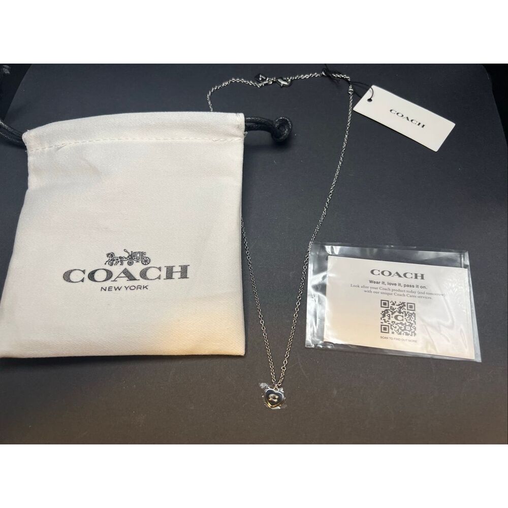 New! Coach Signature C Heart Pendant Necklace With Jewelry Pouch - Picture 2 of 9